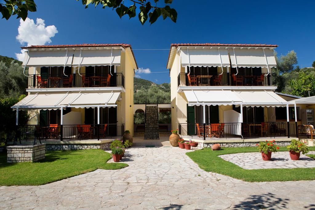 Natasa Studios Mikros Gialos Exterior foto