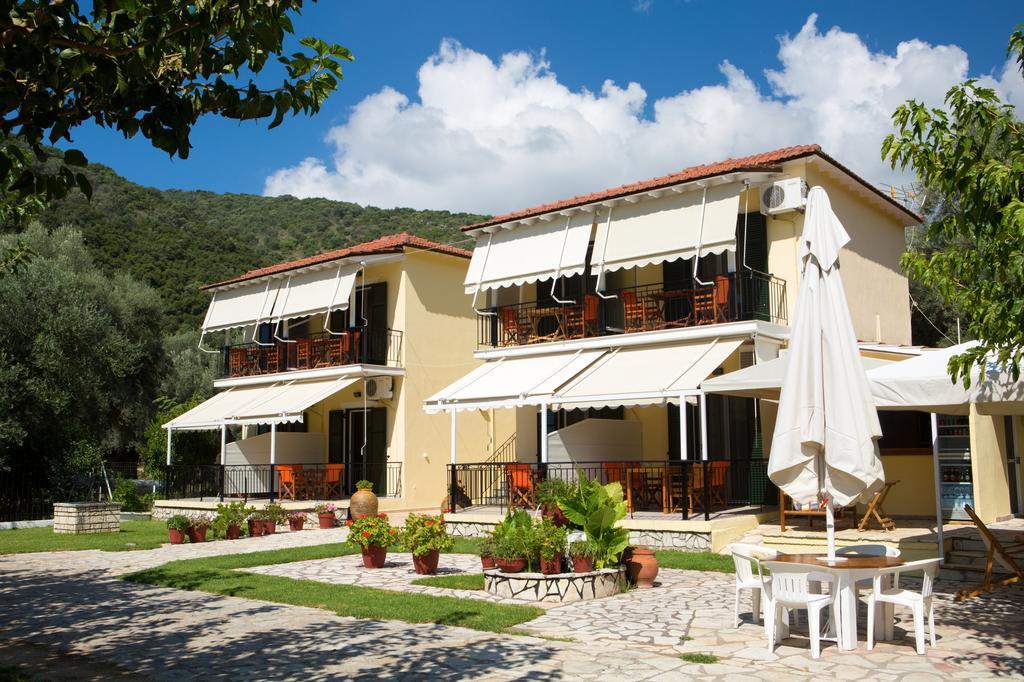 Natasa Studios Mikros Gialos Exterior foto